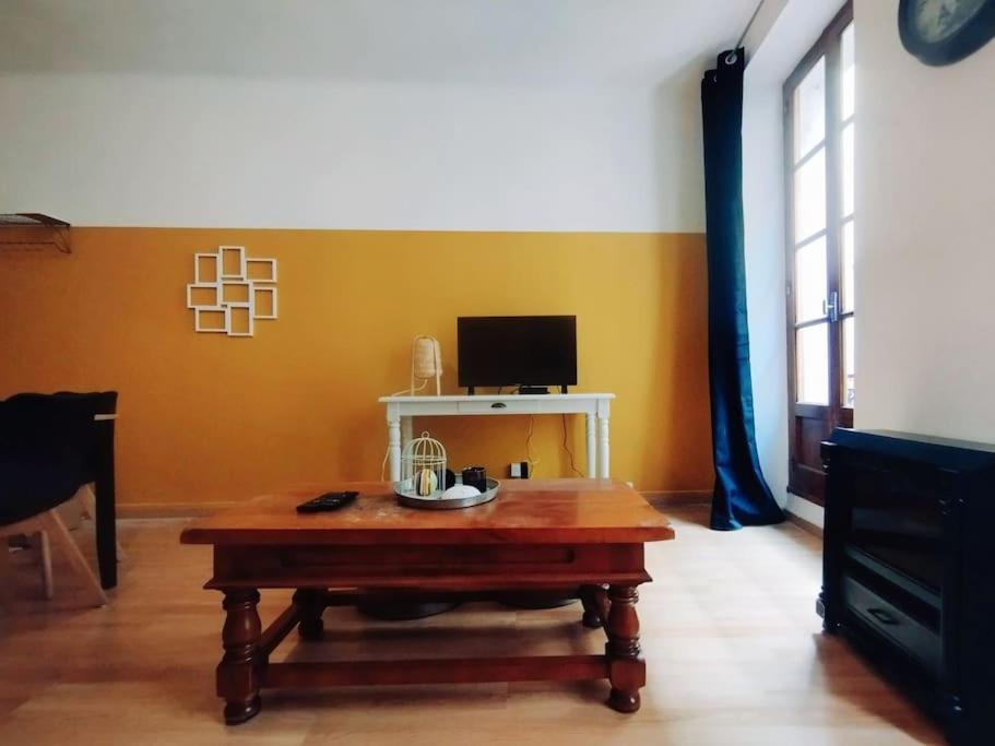 Appartement En Plein Centre. كارْبُنْترا المظهر الخارجي الصورة